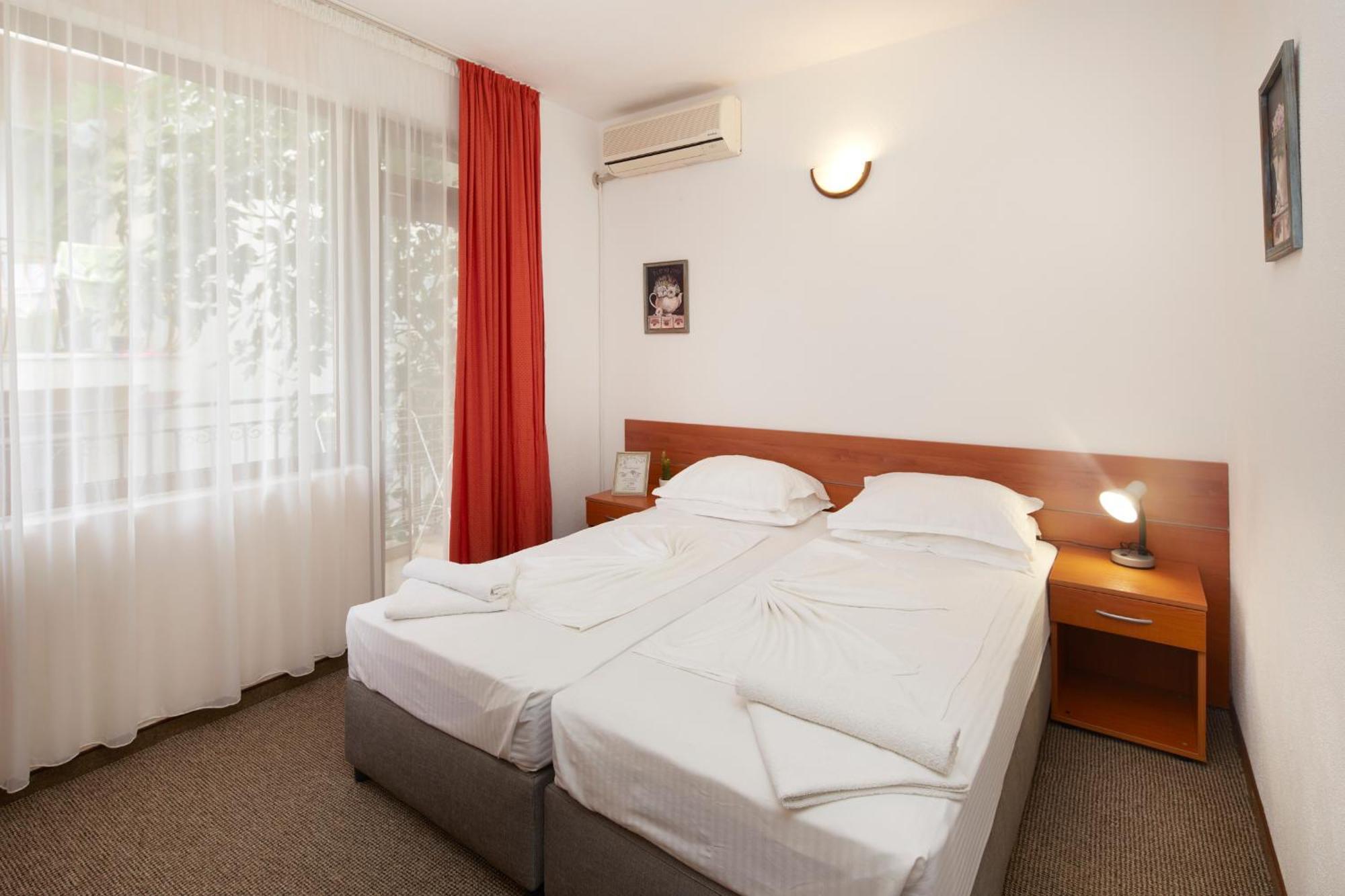 Nirvana Guest House Nesebar Exterior foto
