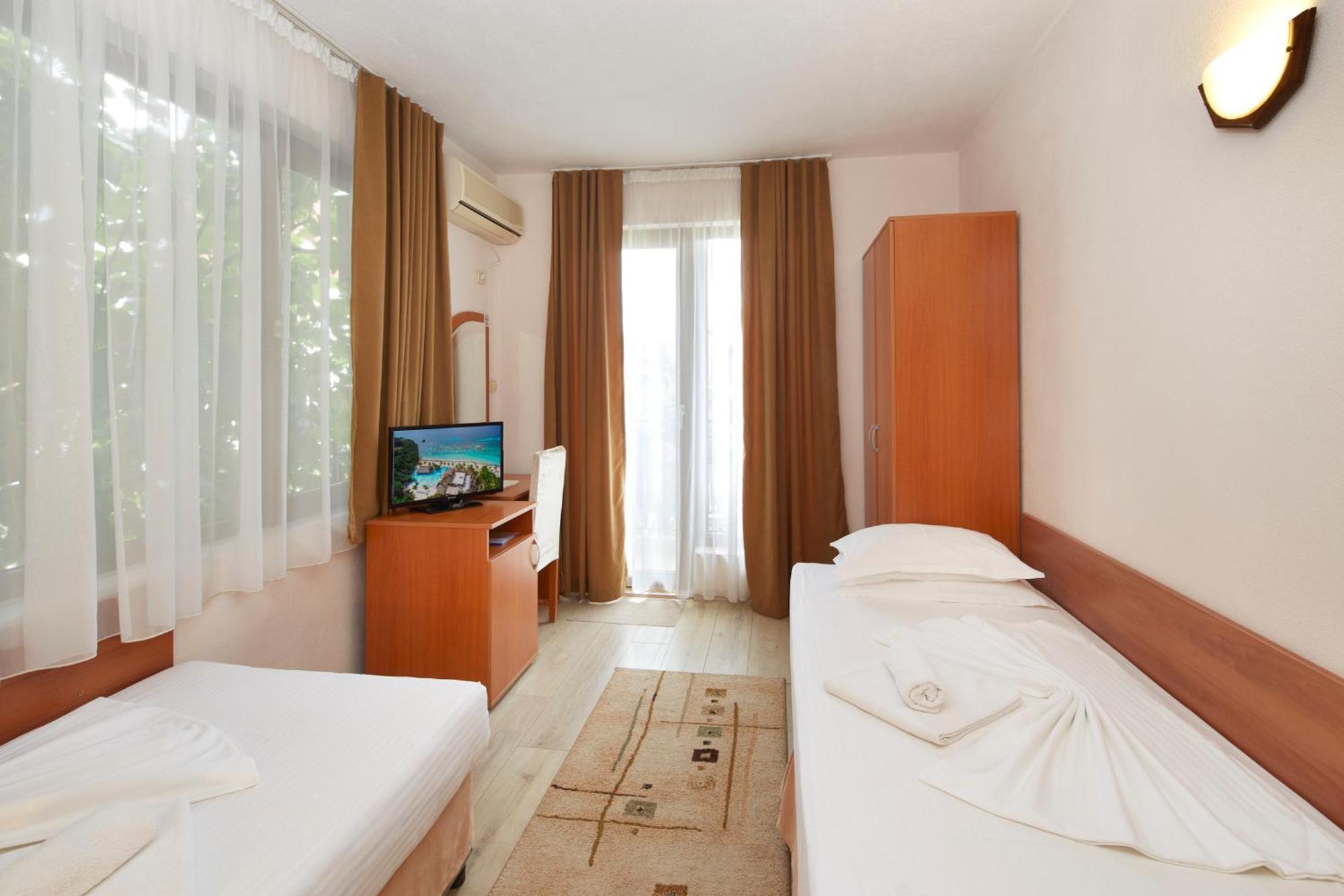 Nirvana Guest House Nesebar Exterior foto