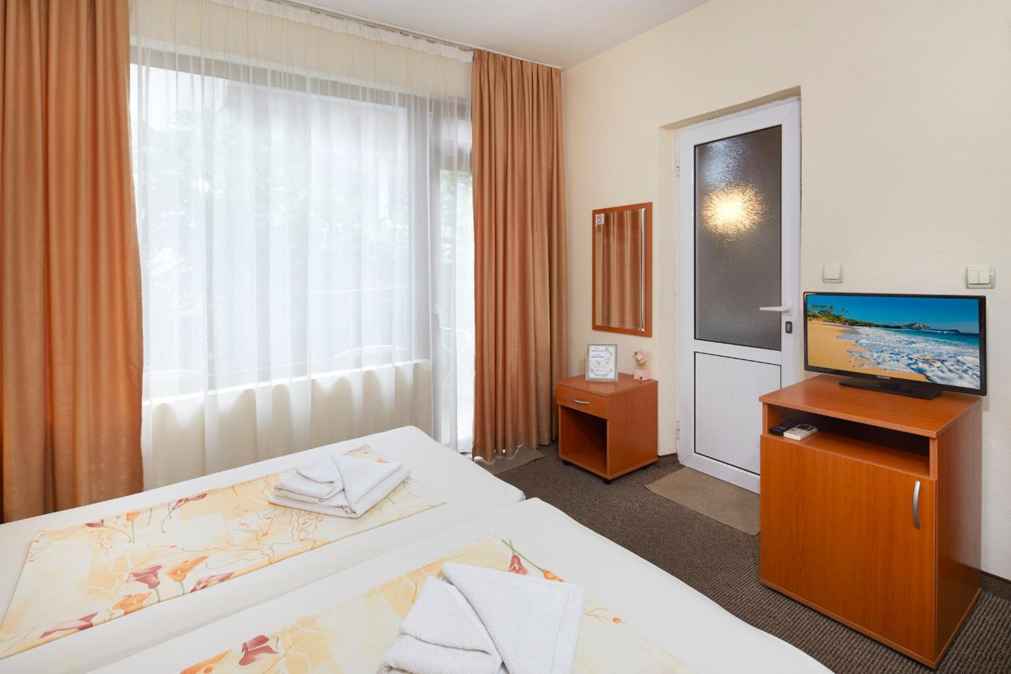 Nirvana Guest House Nesebar Exterior foto