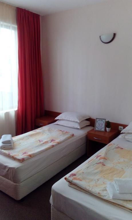 Nirvana Guest House Nesebar Exterior foto